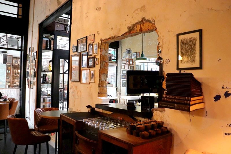 Definitely Maybe  in St Kevin's Arcade on K Road — photo 6