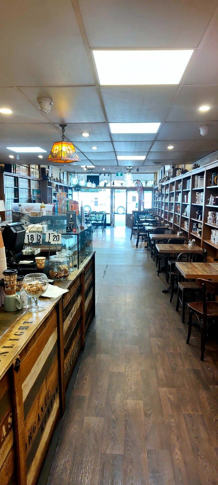 Coffee & Tea Lovers  in Epsom. Photo 9