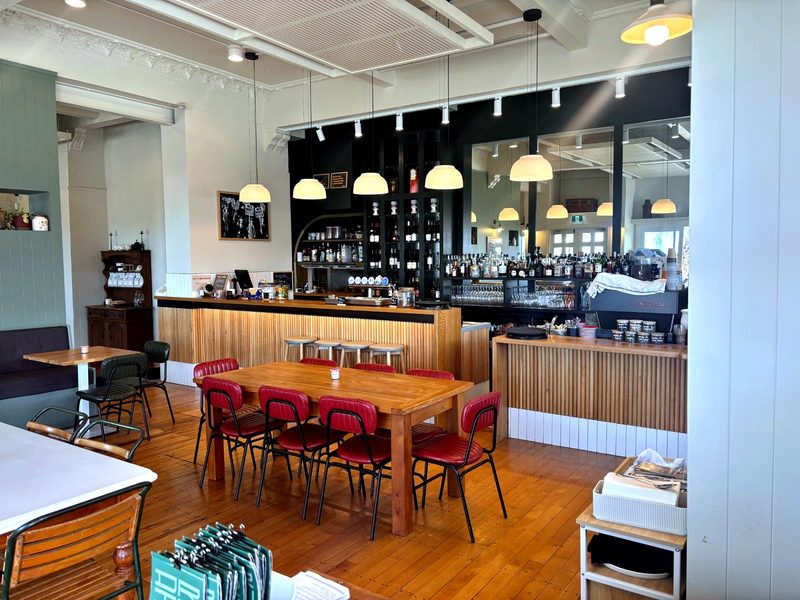 The Grocer in CBD. Photo 6