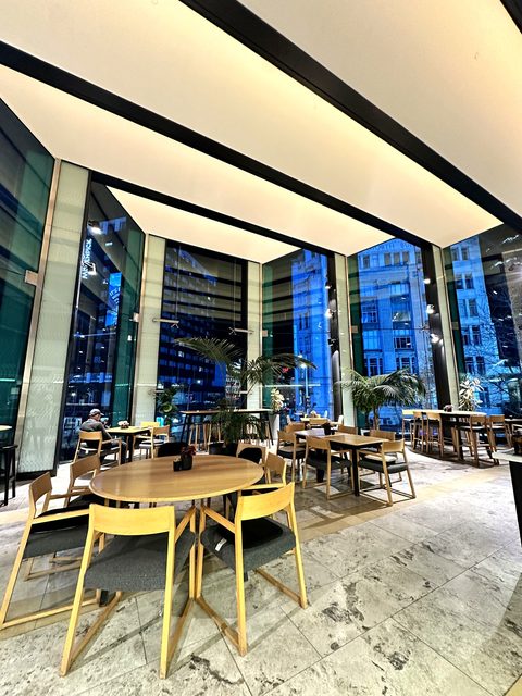 Kueen Cafe in Auckland CBD