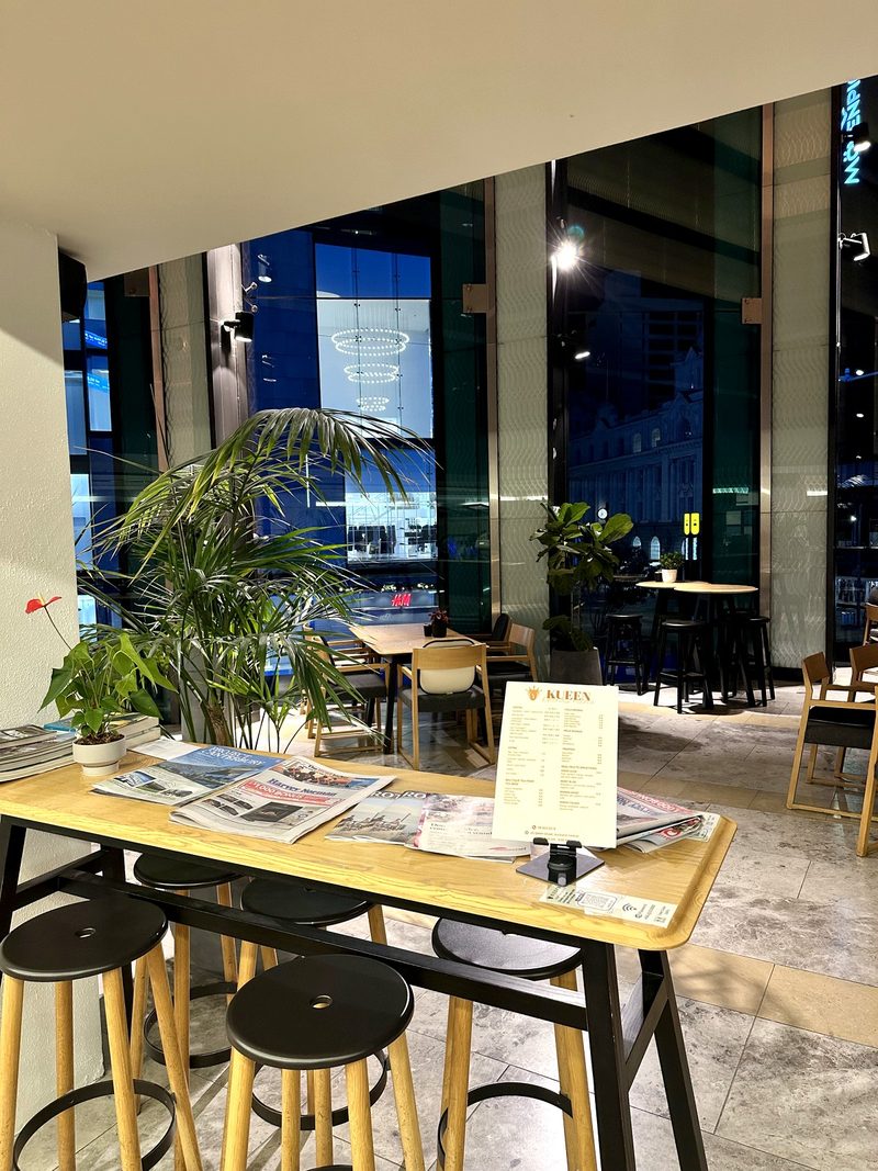 Kueen Cafe in Auckland CBD — photo 8