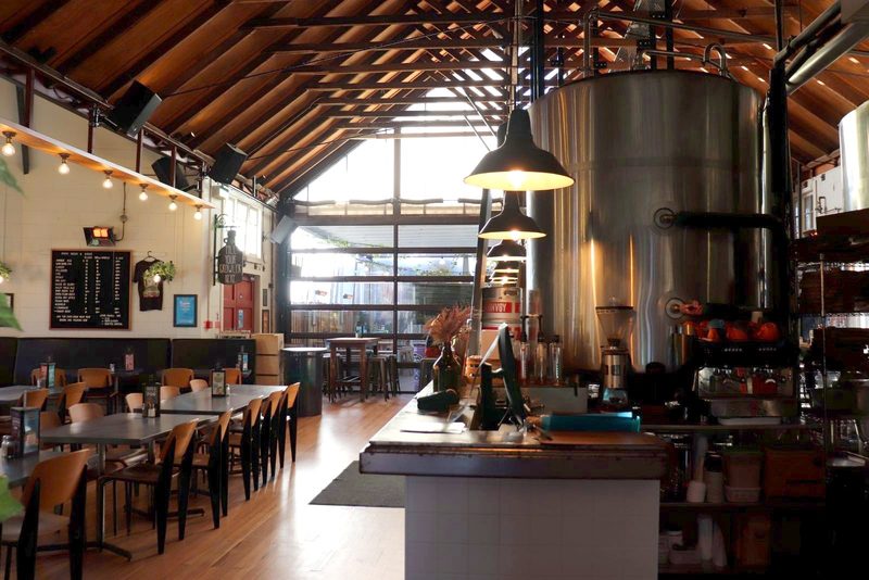 Good George Dining Hall in Frankton — photo 2