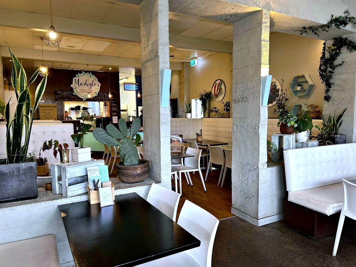 Markyles in Hamilton Central: photo 1