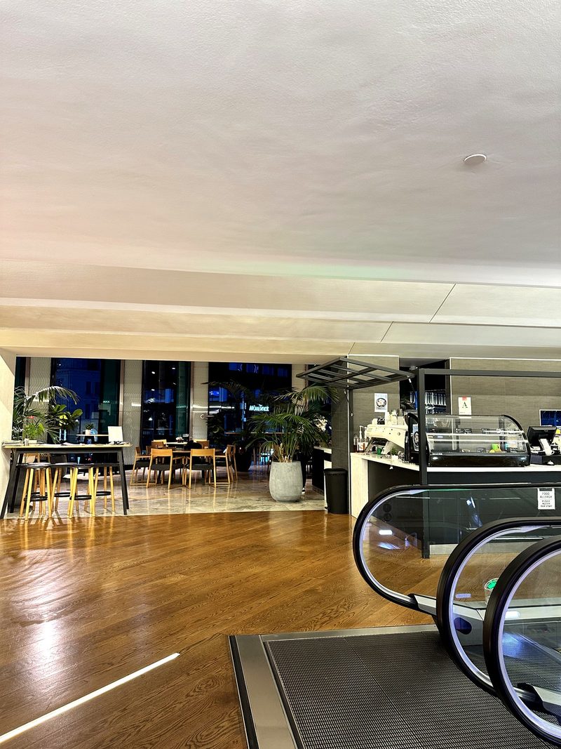 Kueen Cafe in Auckland CBD — photo 9