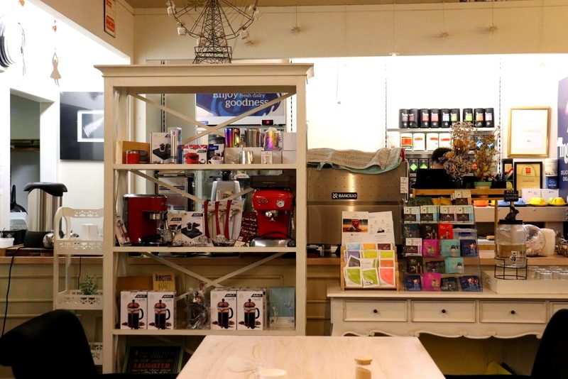 Urge Coffee & Tea Boutique in Hamilton Central — photo 4