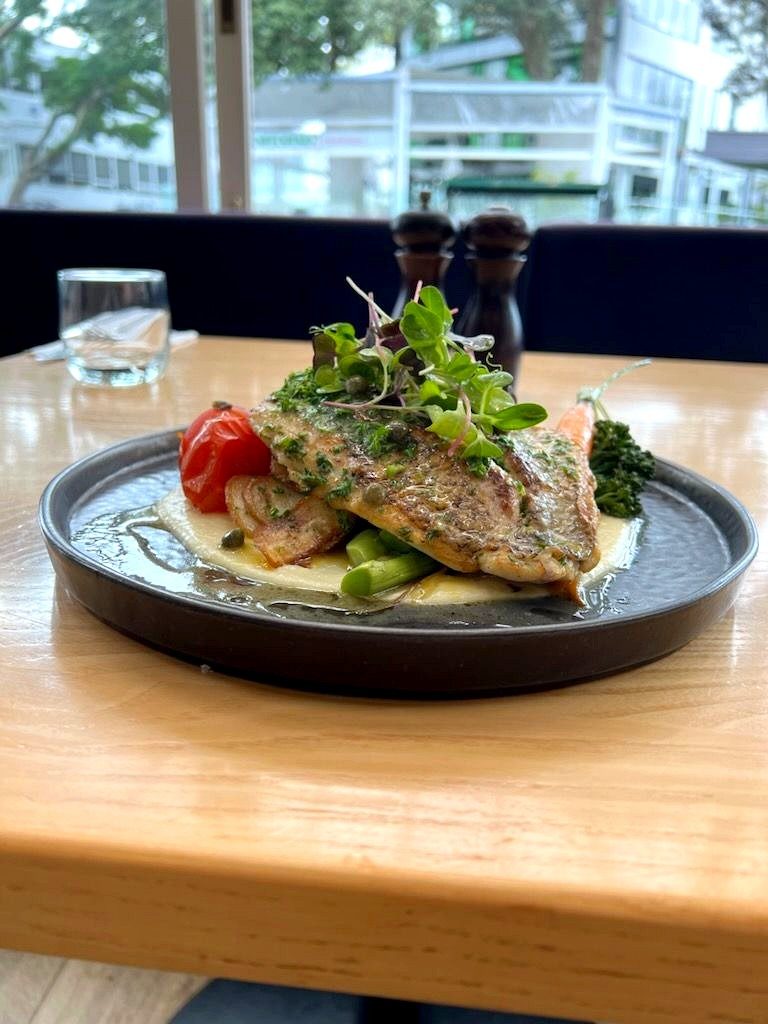 Aubergine Restaurant in Takapuna. Photo 9