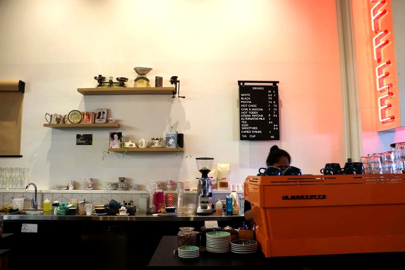 Dot & Winnies  in CBD — photo 8